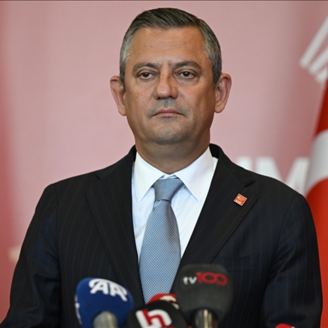 Özel'den Zeydan Karalar yorumu