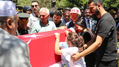 Türkiye şehitlerini uğurladı