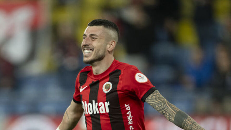 Gençlerbirliği'nde iki imza birden!