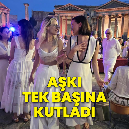 Aşkı tek başına kutladı