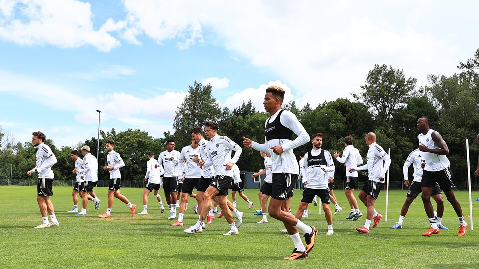 Beşiktaş'ta yeni sezon mesaisi devam ediyor!