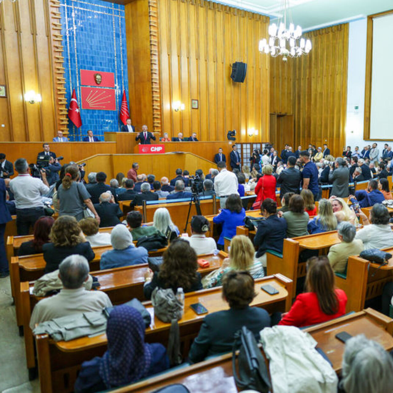 CHP'li vekillerden 'geri adım atmayacağız' mesajı