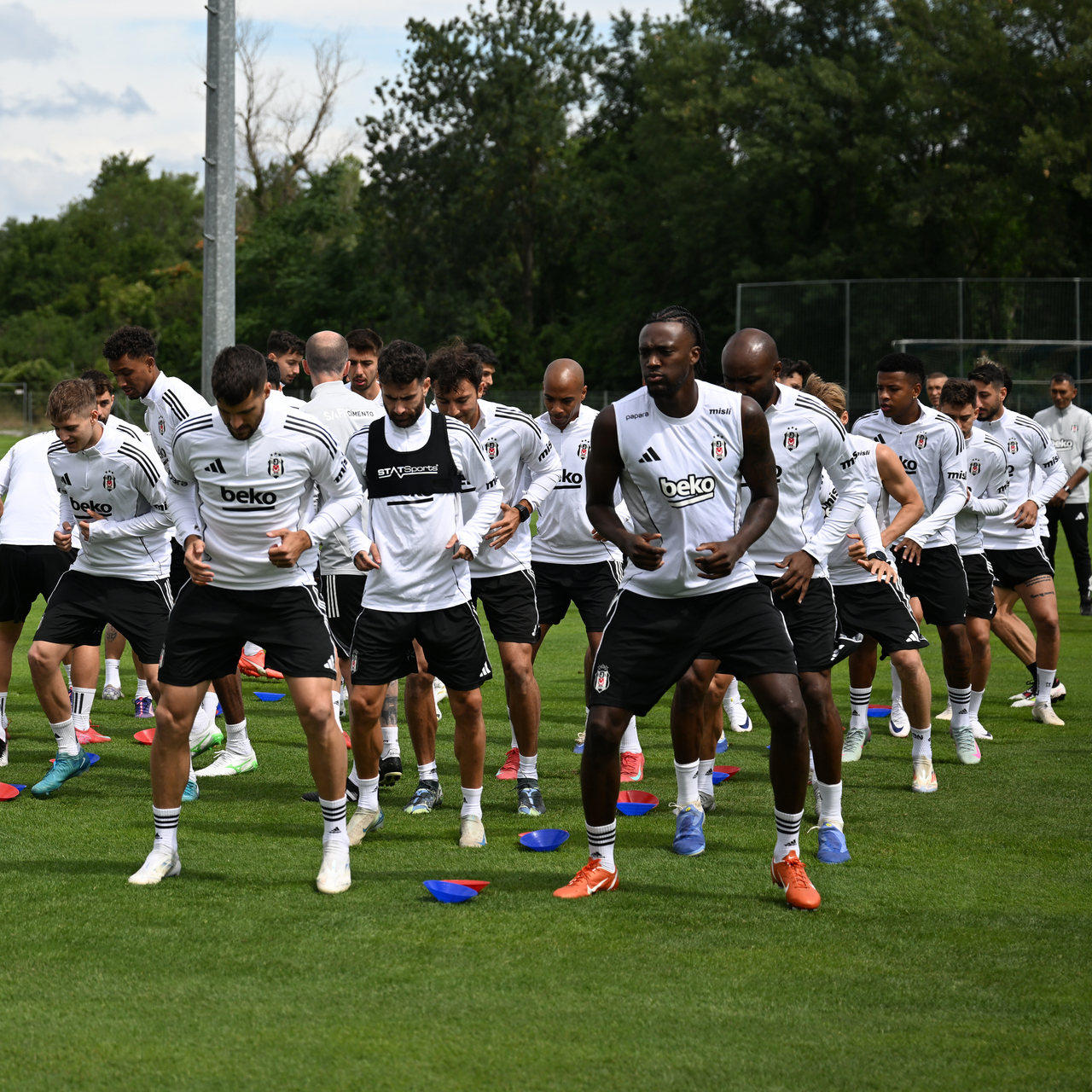 Beşiktaş, Avusturya'da güç depoluyor