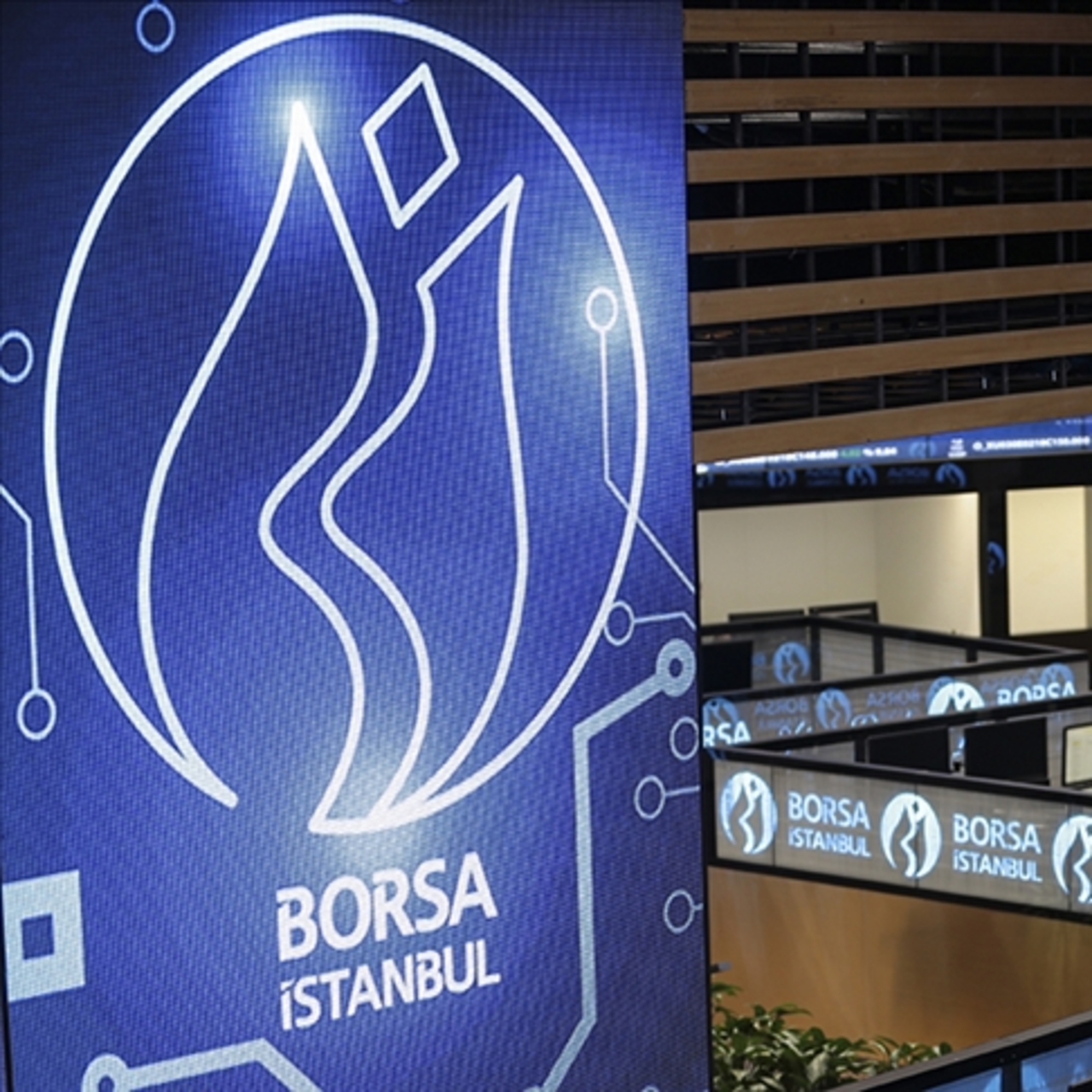 Yabancıdan 235 milyon dolarlık hisse alımı