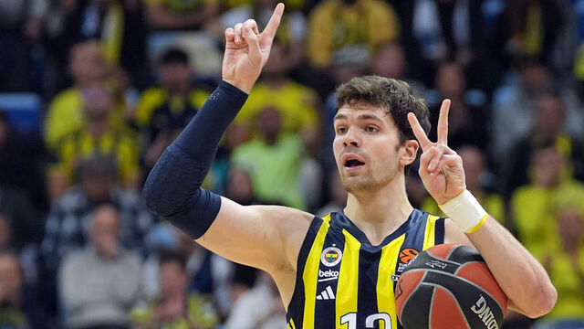 Tarık Biberovic 3 yıl daha Fenerbahçe'de!