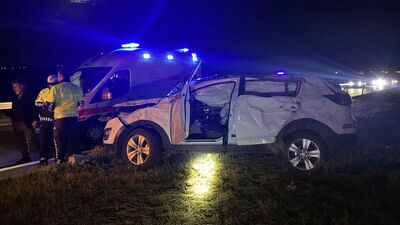 Refüje çarparak devrildi: 1 ölü, 4 yaralı