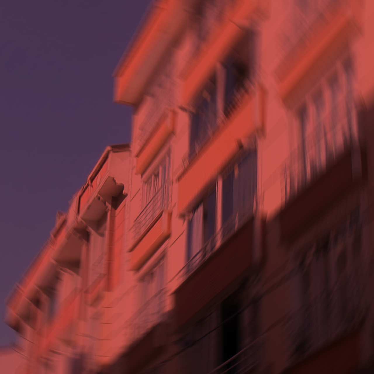 Apartmana pul biber tahliyesi!