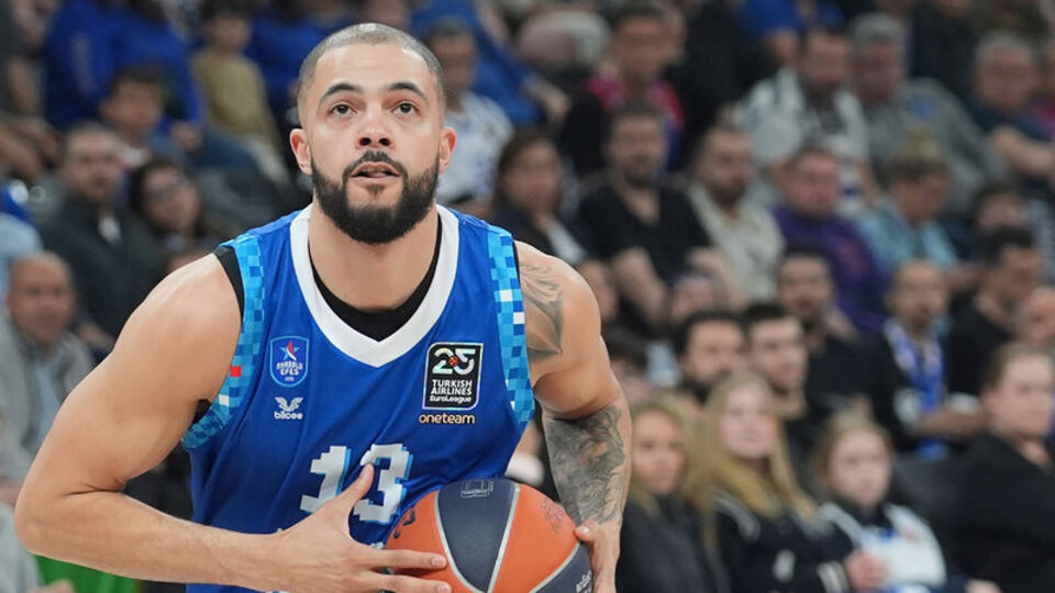 A.Efes'te ayrılık resmen açıklandı!