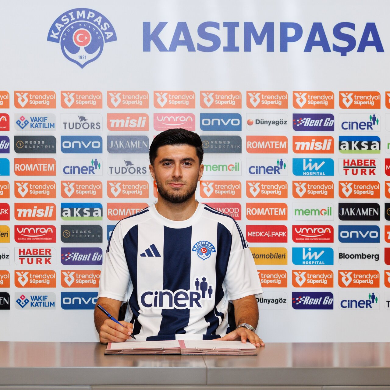 Yusuf Barası Kasımpaşa'da!