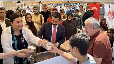 Şehit ailelerinden 2 bin kişiye aşure