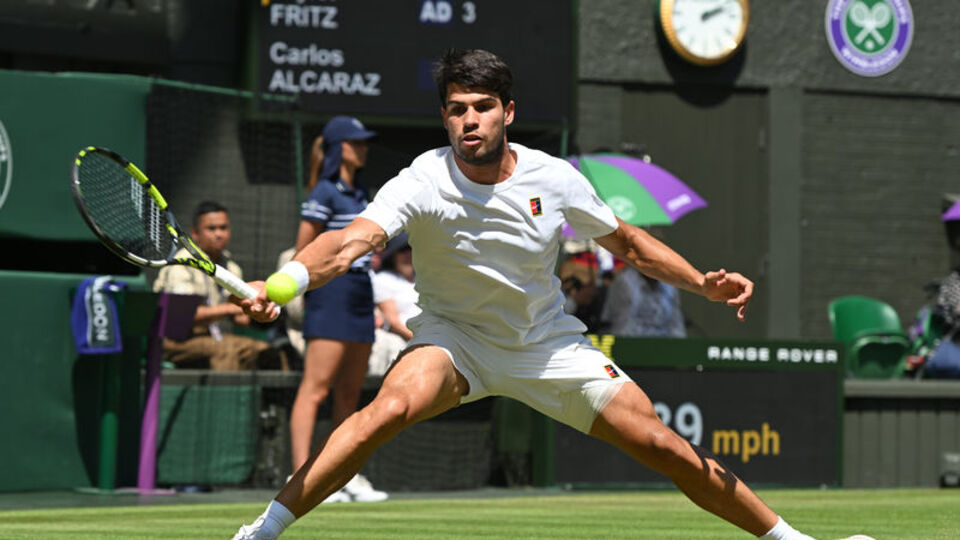 Carlos Alcaraz, Wimbledon'da finalde!