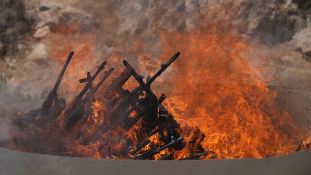 Silah bırakma süreci dış basında