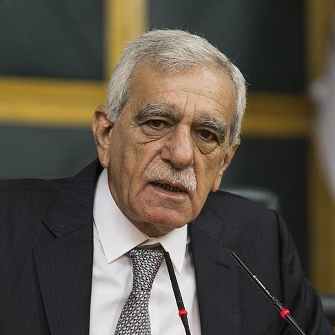 Ahmet Türk’ün Yurt dışı yasağı kaldırıldı