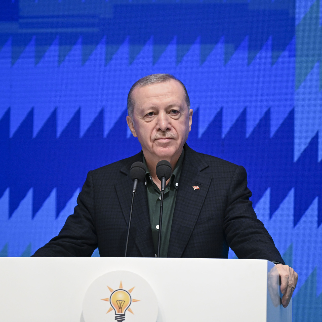 "Bugün yeni gündür, bugün tarihte yeni bir sayfa açılmıştır"