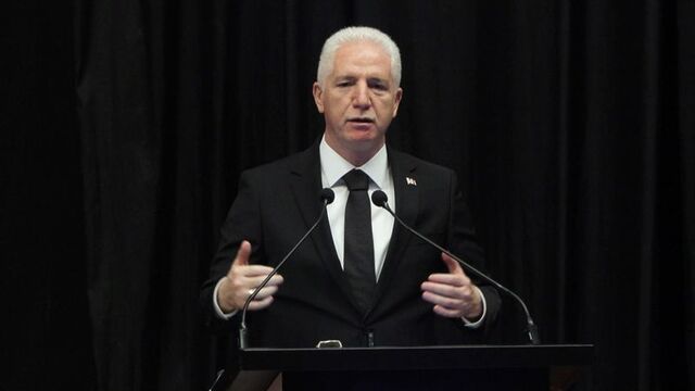 Vali Gül: Çok şey yaşıyoruz, çabuk unutuyoruz