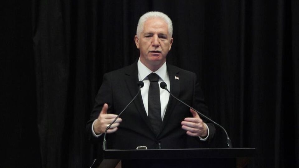 Vali Gül: Çok şey yaşıyoruz, çabuk unutuyoruz