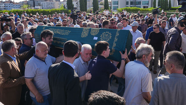 Yiğit Bulut son yolculuğuna uğurlandı