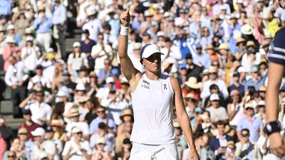 Wimbledon'da şampiyon Swiatek!