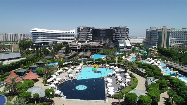 Turizmde 'haftalık tatil kararı' ne getirecek?