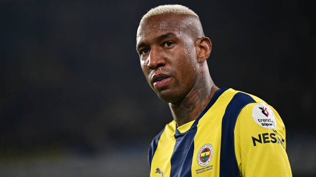 Fenerbahçe'ye Talisca'dan kötü haber!