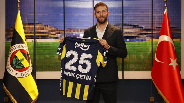 Fenerbahçe transferi açıkladı!