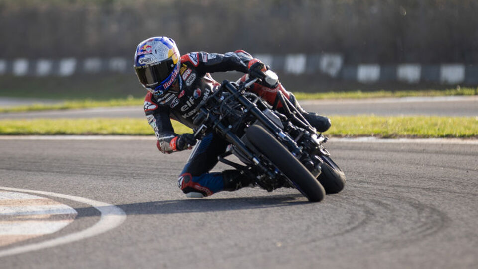 Can Öncü, İngiltere'de birinci oldu!