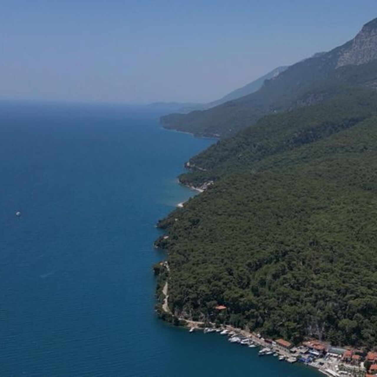 'Sakin Şehir' Akyaka, kampçıların gözdesi