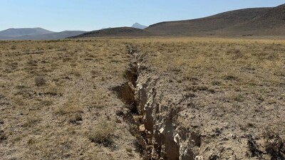 Paralel şekilde ilerliyorlar! 4'ü de 2 km uzunluğunda!
