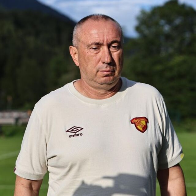 "3 transfer daha yapmamız gerekiyor"