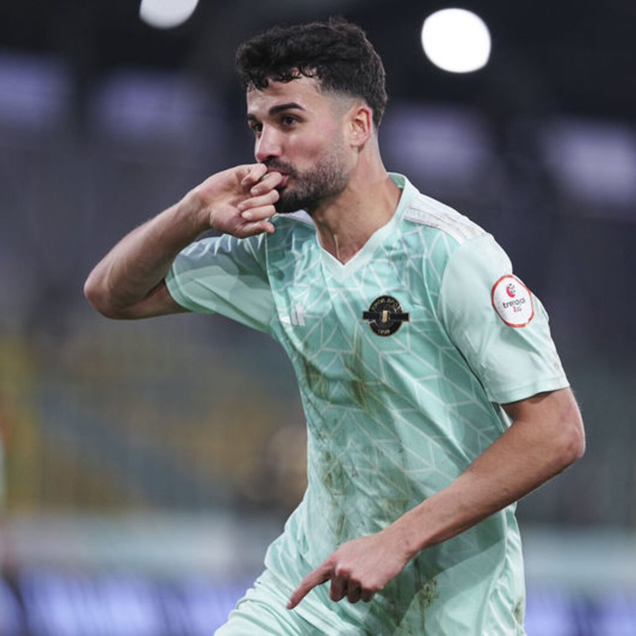 Esenler Erokspor, Tugay Kaçar'la uzattı!