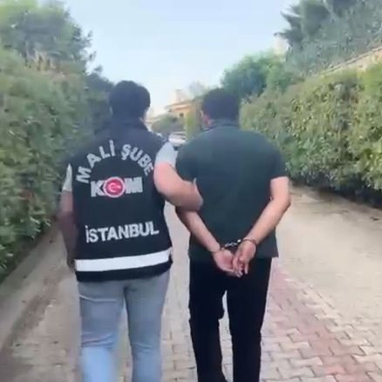 FETÖ'ye operasyon: 15 ilde 51 gözaltı