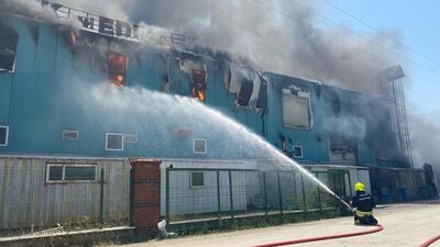 Medikal malzeme fabrikasında yangın!