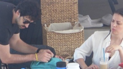 İrem ile Furkan tatilde