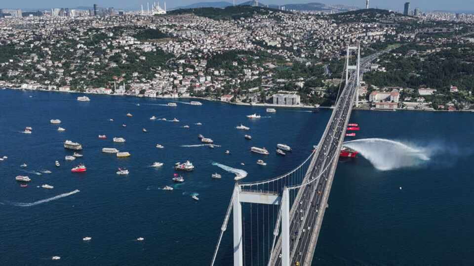 Boğaz'da 15 Temmuz korteji!