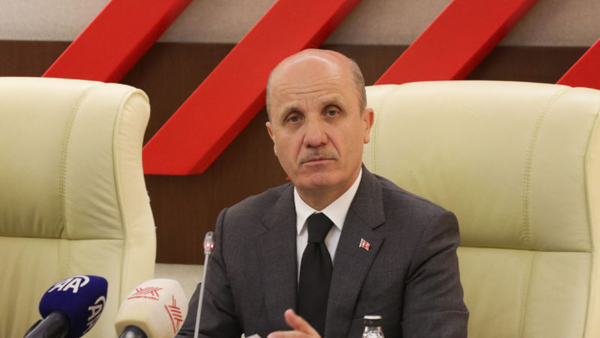 TİKA'nın Yeni Başkanı Serkan Kayalar'dan Sonra Görevi Devralan İsmail Eren Kimdir?
