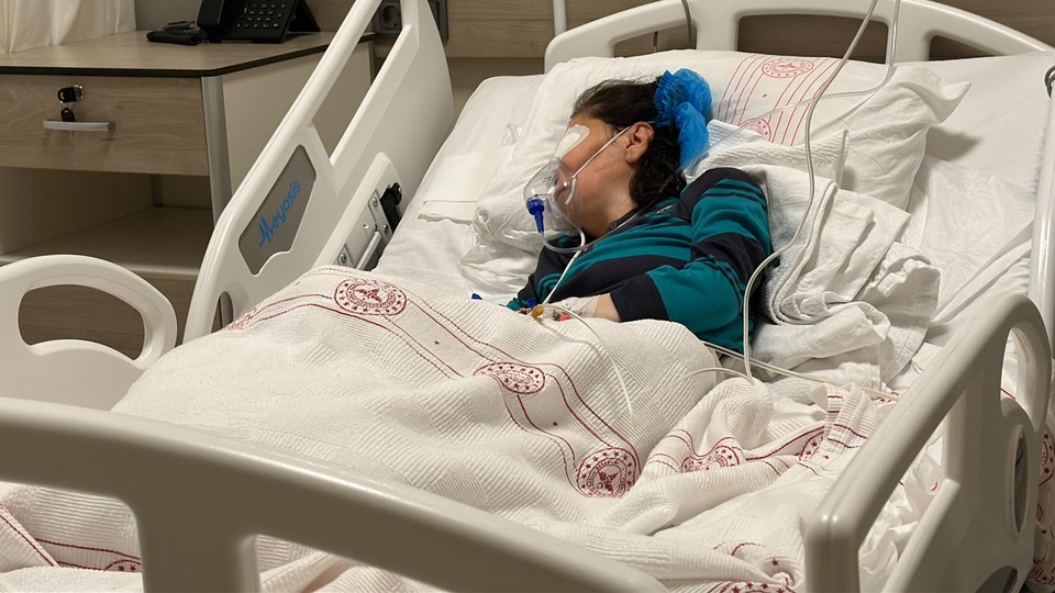 Şizofreni hastası, başka bir hastanın gözlerini oydu