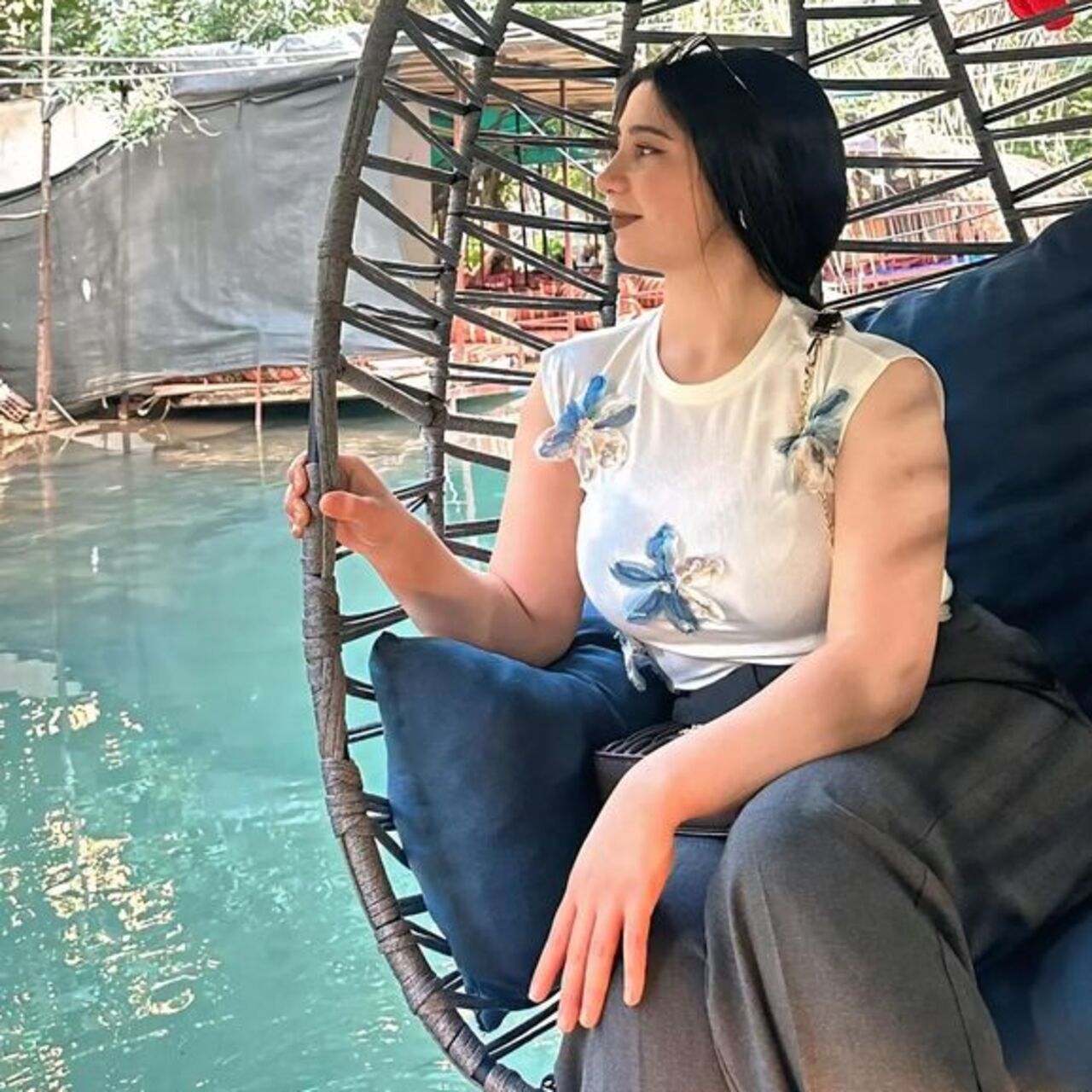 Tabancayla vurulan genç kadın kurtarılamadı