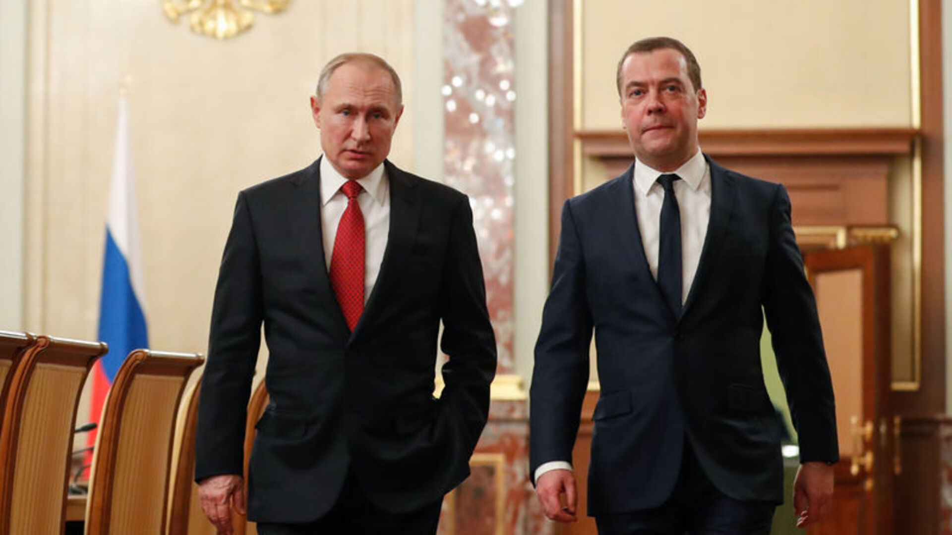Medvedev'den Çarpıcı Açıklama: 'Batı, Rusya'ya Karşı Savaş Yürütüyor!'
