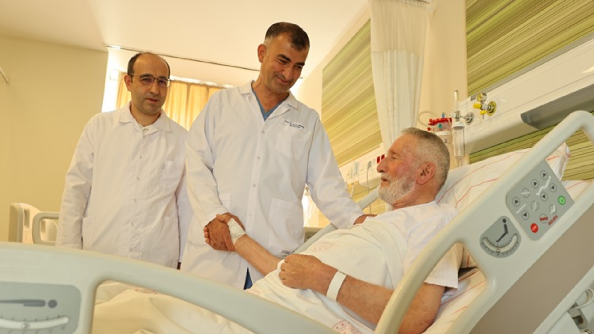 Kalpten Beyne Pıhtı Atan Hastayı 1 Saatlik Mucize Ameliyat Kurtardı!