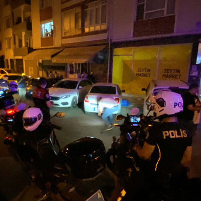 Husumetlisini sokak ortasında vurdu