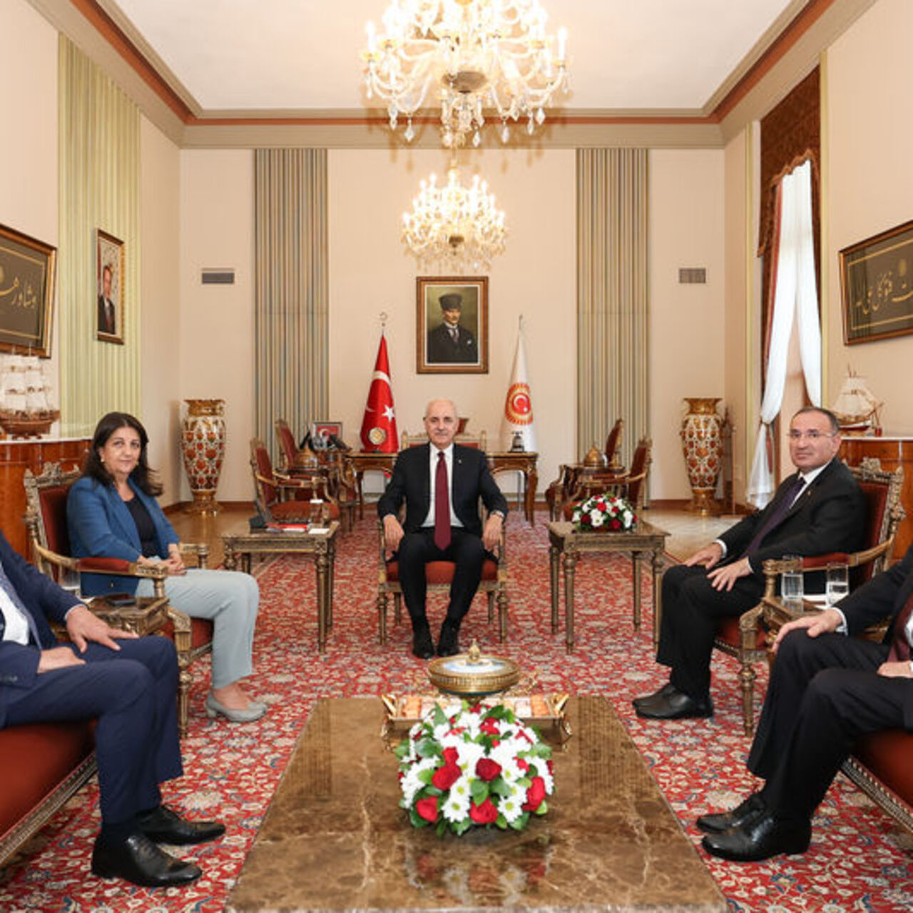 Kurtulmuş, Meclis başkanvekillerini kabul etti