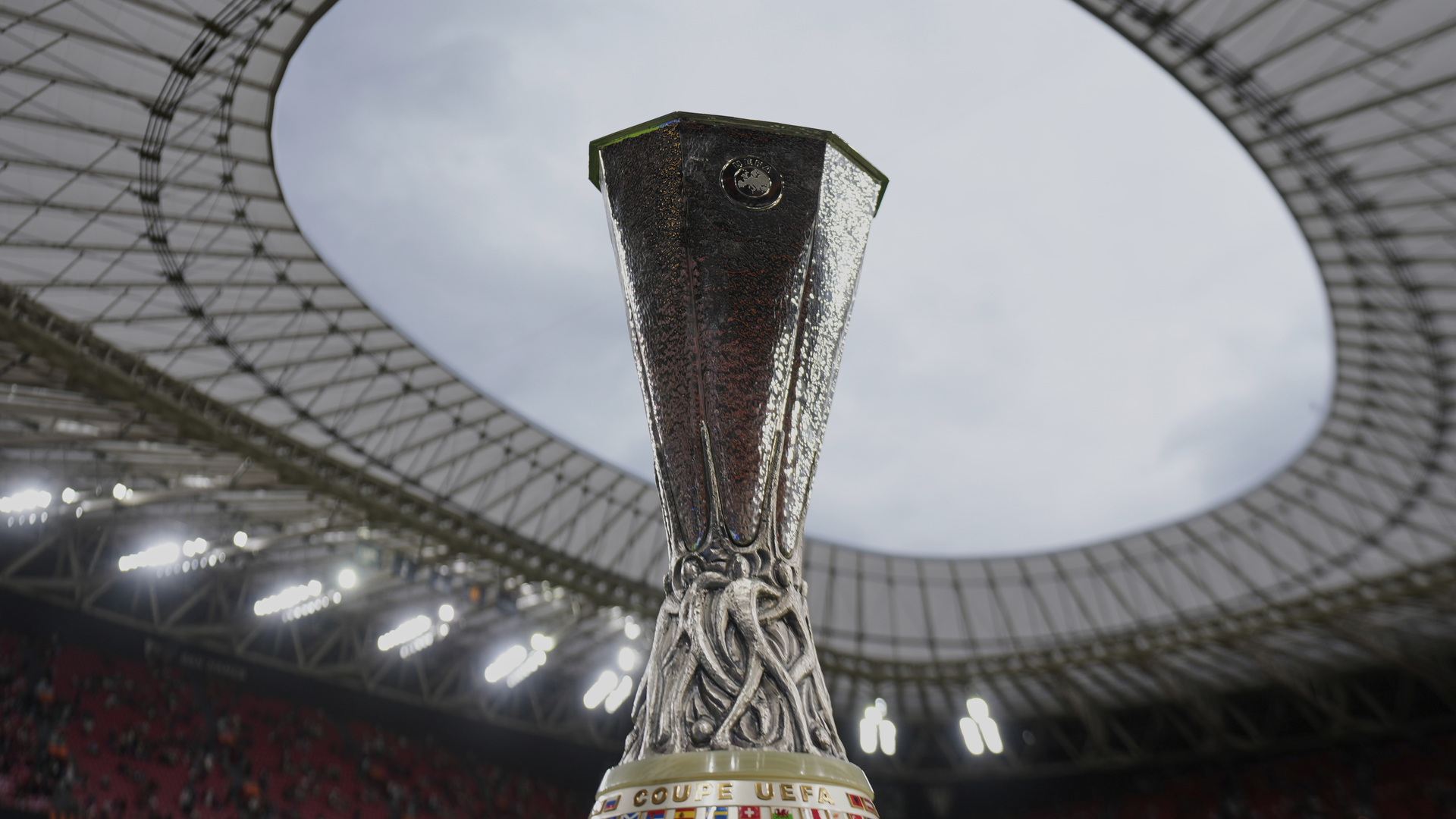UEFA Avrupa Ligi'nde Tur Atlayan Takımlar Açıklandı! İşte Şampiyonluk Yolundaki Ekipler