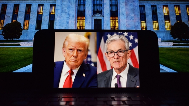 Powell, "bina yenilemesi" projesine ilişkin sorulara yanıt verdi