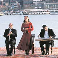 Terasta sinema keyfi