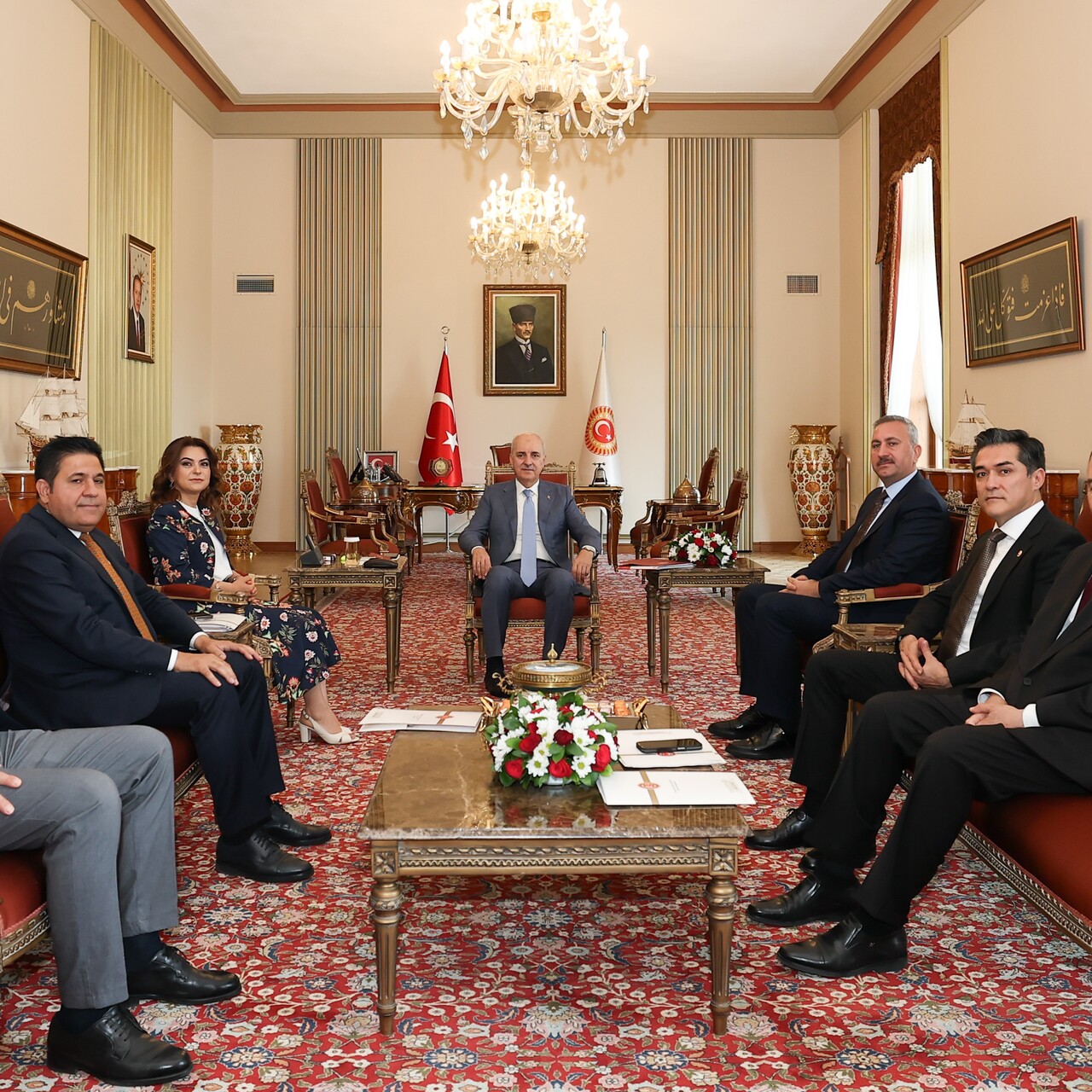 Kurtulmuş'tan komisyon toplantısı