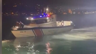 Aşiyanda felaket! Boşluğa bastı, denize düştü!