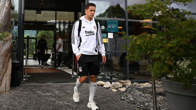 Beşiktaş, İstanbul'a döndü!