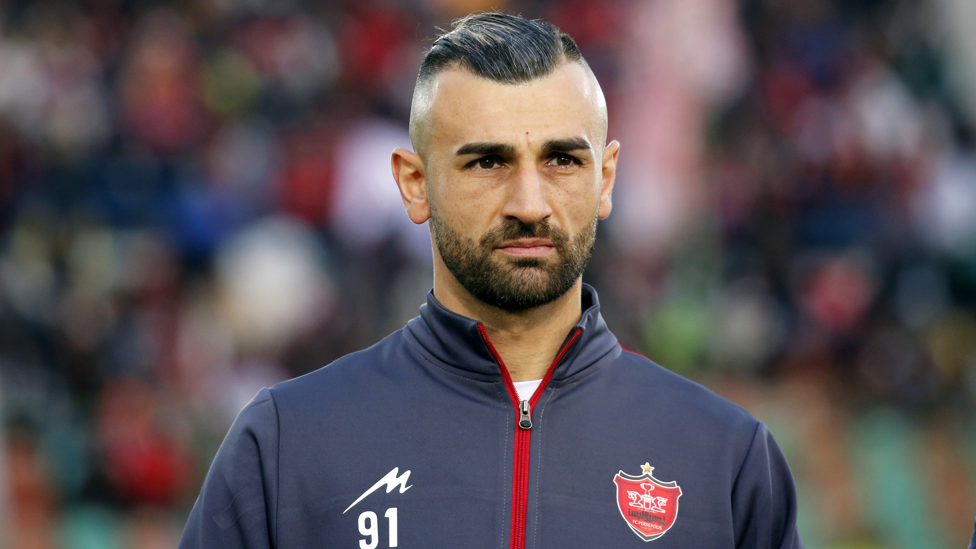 Serdar Dursun'un Mutluluk Şoku: Eşi Doğum Yaptı, Futbolcu Bayıldı!