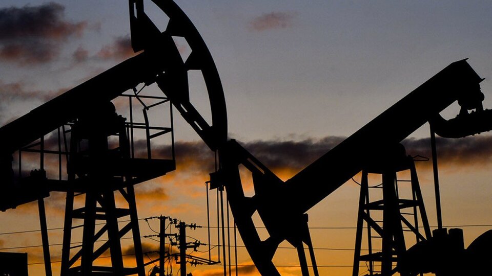 İngiltere'den Rus petrolü için tavan fiyat kararı