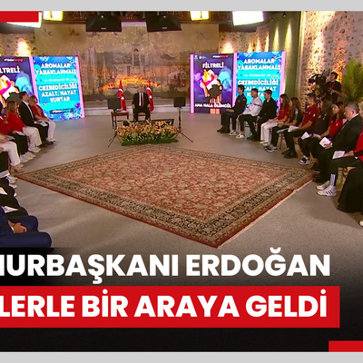 Cumhurbaşkanı Erdoğan, gençlerle bir araya geldi